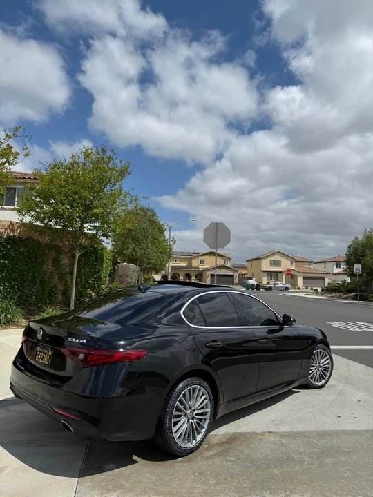 2019 Alfa Romeo Giulia - Image 7 of 20
