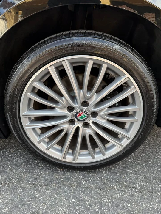 2019 Alfa Romeo Giulia - Image 20 of 20