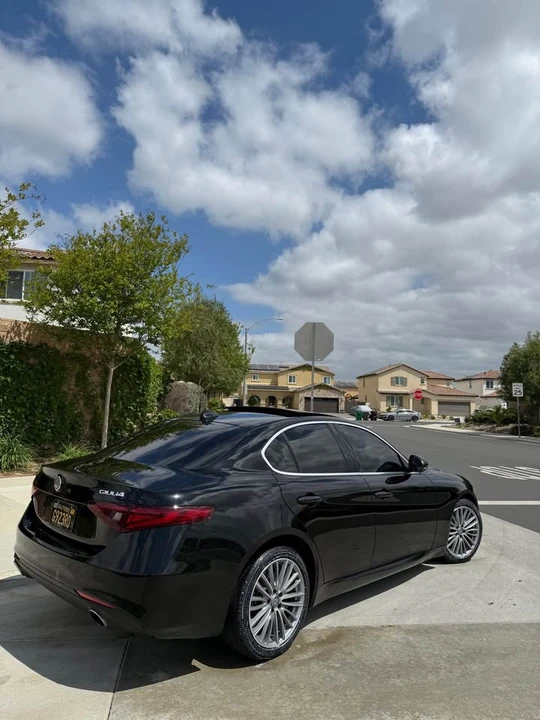 2019 Alfa Romeo Giulia - Image 6 of 19