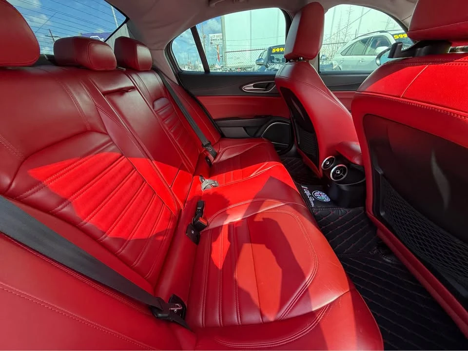 2019 Alfa Romeo Giulia - Image 20 of 20