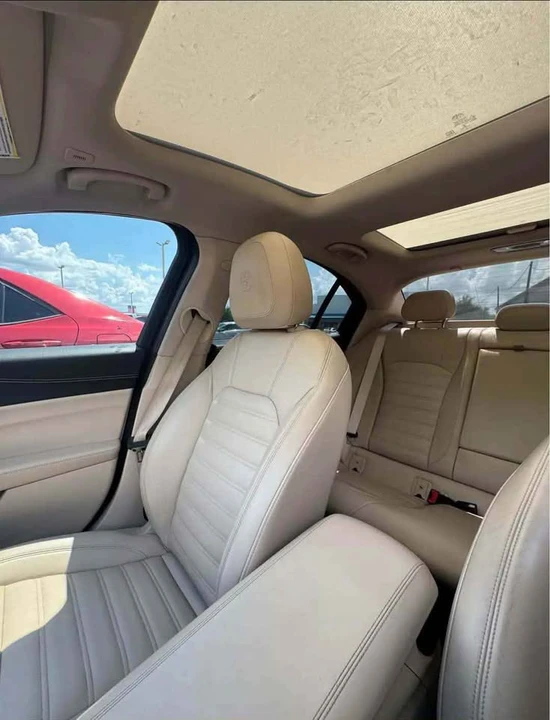 2019 Alfa Romeo Giulia - Image 3 of 7