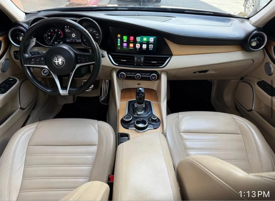 2019 Alfa Romeo Giulia - Image 7 of 20