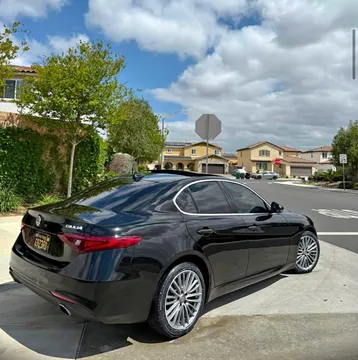 2019 Alfa Romeo Giulia Ti Lusso Sedan 4D