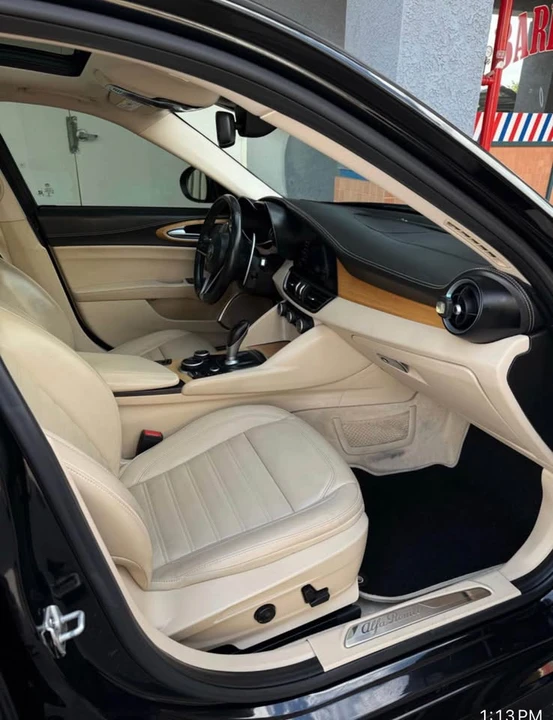 2019 Alfa Romeo Giulia - Image 12 of 20