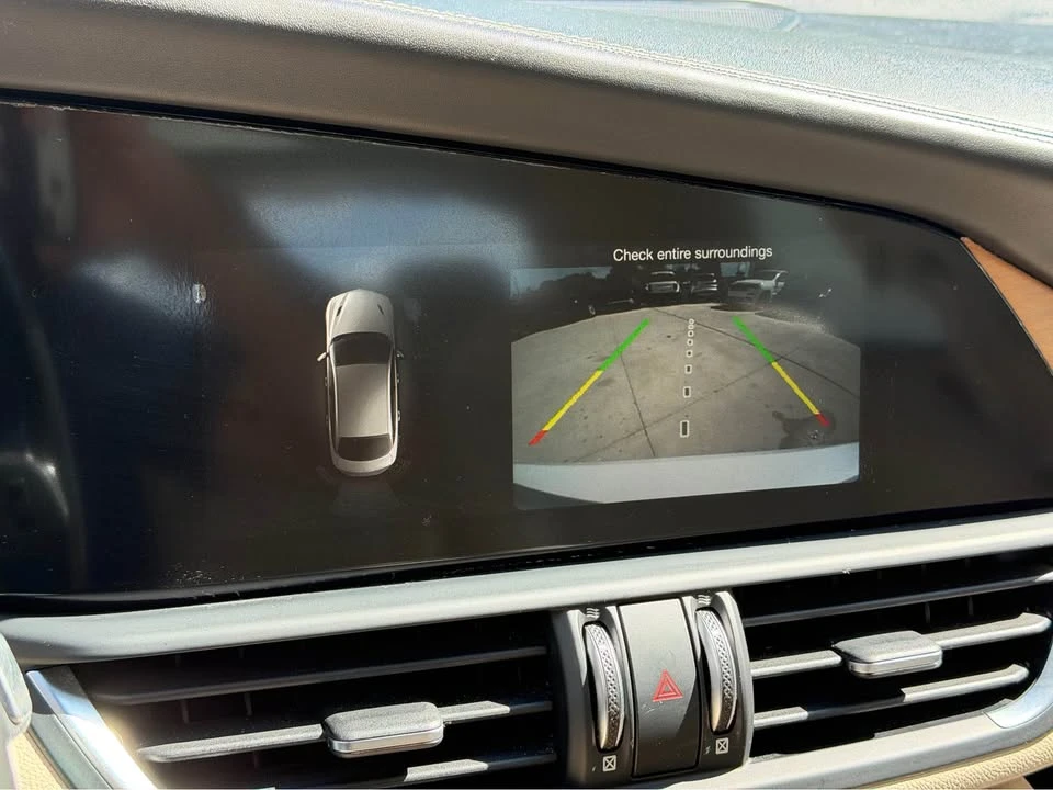 2019 Alfa Romeo Giulia - Image 19 of 20