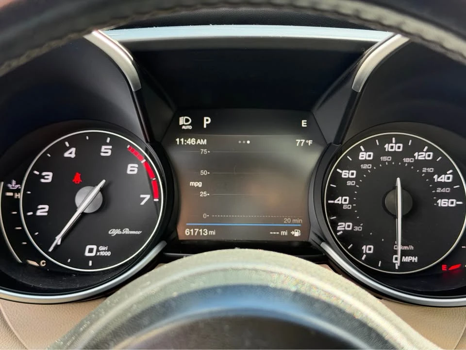 2019 Alfa Romeo Giulia - Image 15 of 20