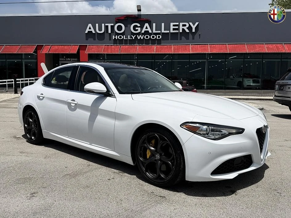 2019 Alfa Romeo Giulia - Image 3 of 31