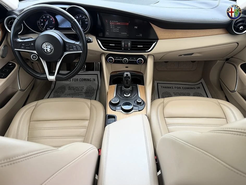 2019 Alfa Romeo Giulia - Image 10 of 31
