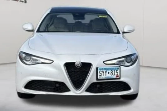 2019 Alfa Romeo Giulia - Image 2 of 11