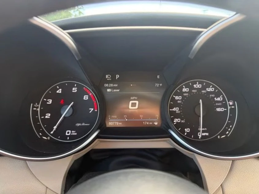 2019 Alfa Romeo Giulia - Image 11 of 11