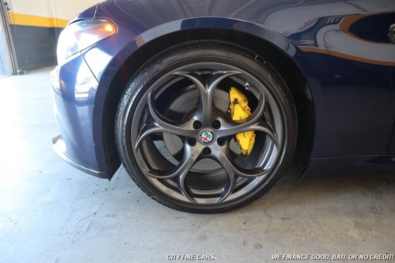 2019 Alfa Romeo Giulia - Image 4 of 20