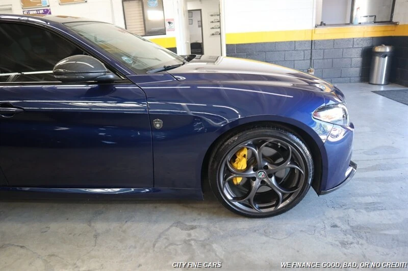 2019 Alfa Romeo Giulia - Image 12 of 20