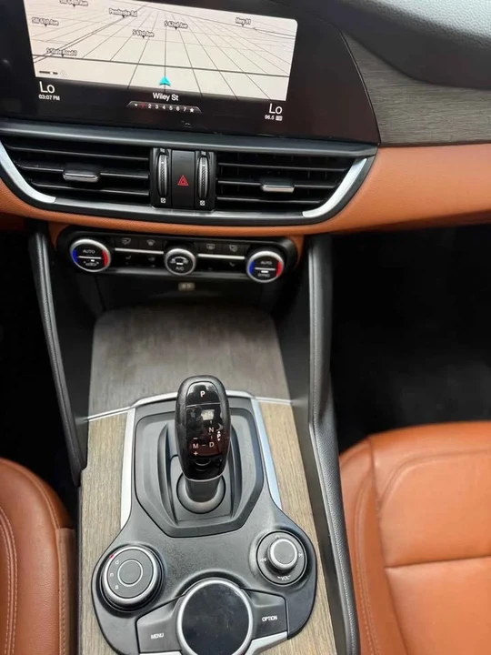 2019 Alfa Romeo Giulia - Image 11 of 11