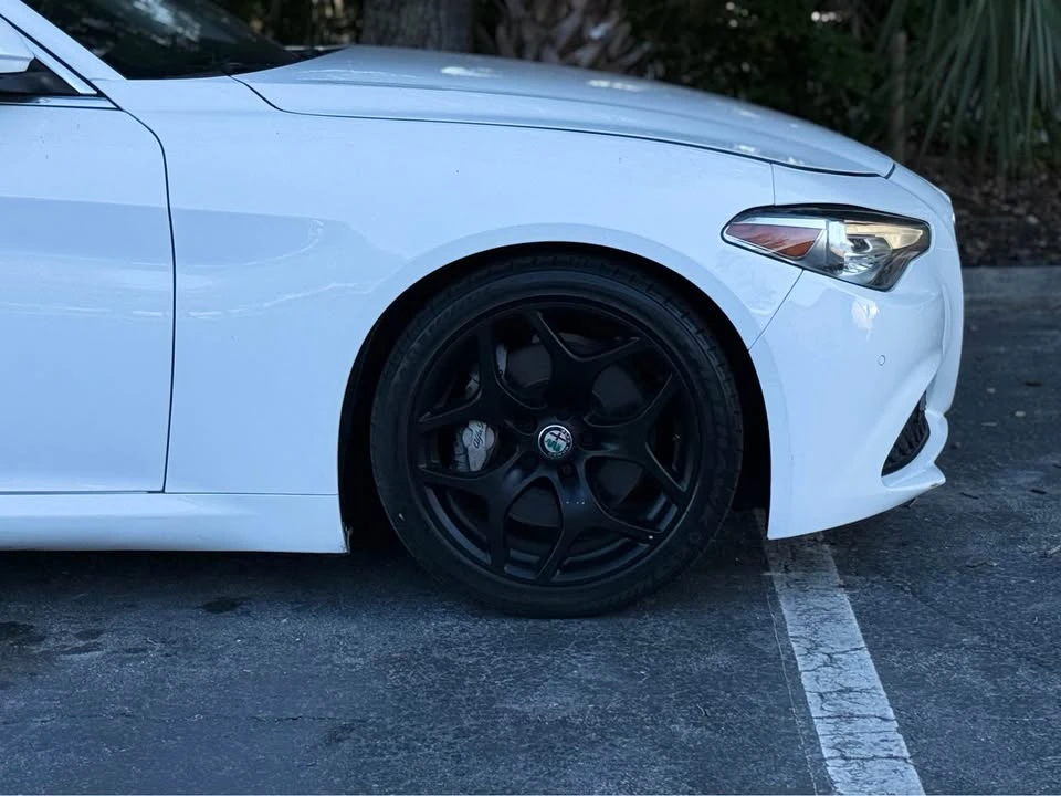2019 Alfa Romeo Giulia - Image 2 of 14