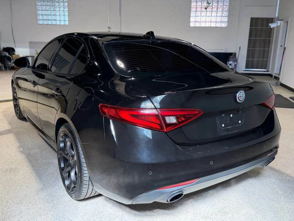 2019 Alfa Romeo Giulia - Image 6 of 11