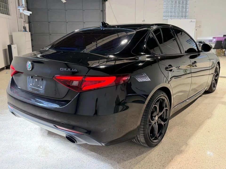 2019 Alfa Romeo Giulia - Image 4 of 11