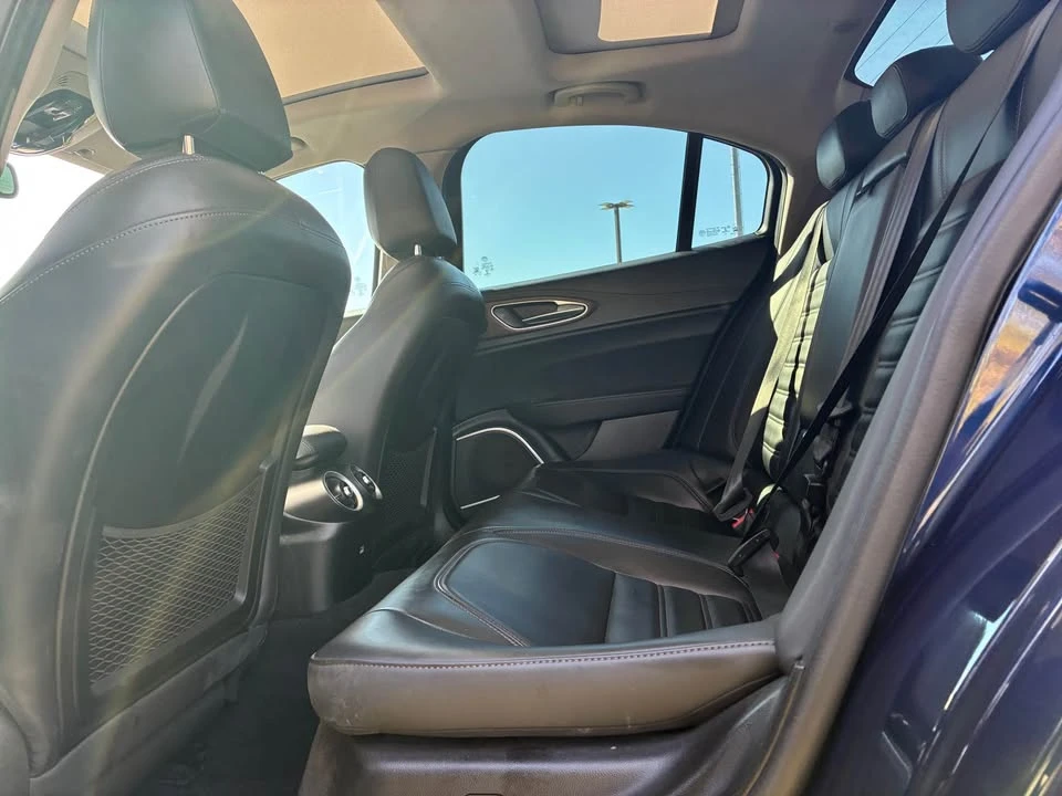 2019 Alfa Romeo Giulia - Image 10 of 13