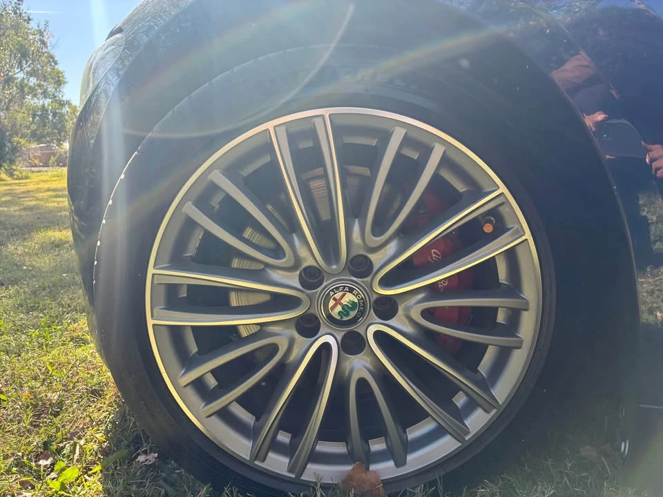 2019 Alfa Romeo Giulia - Image 8 of 13