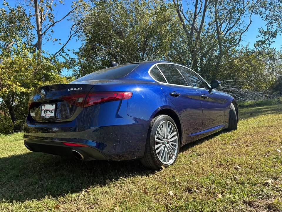 2019 Alfa Romeo Giulia - Image 4 of 13