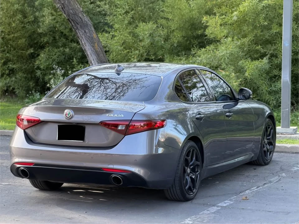 2019 Alfa Romeo Giulia - Image 4 of 13