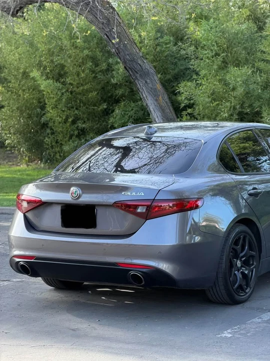 2019 Alfa Romeo Giulia - Image 12 of 13