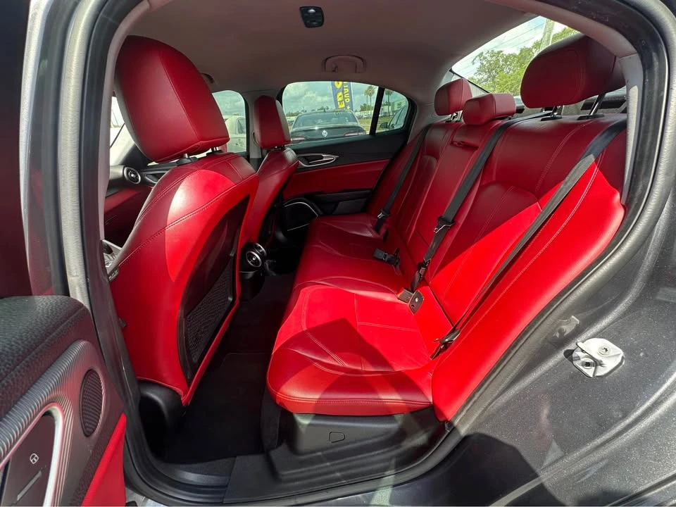 2019 Alfa Romeo Giulia - Image 10 of 12
