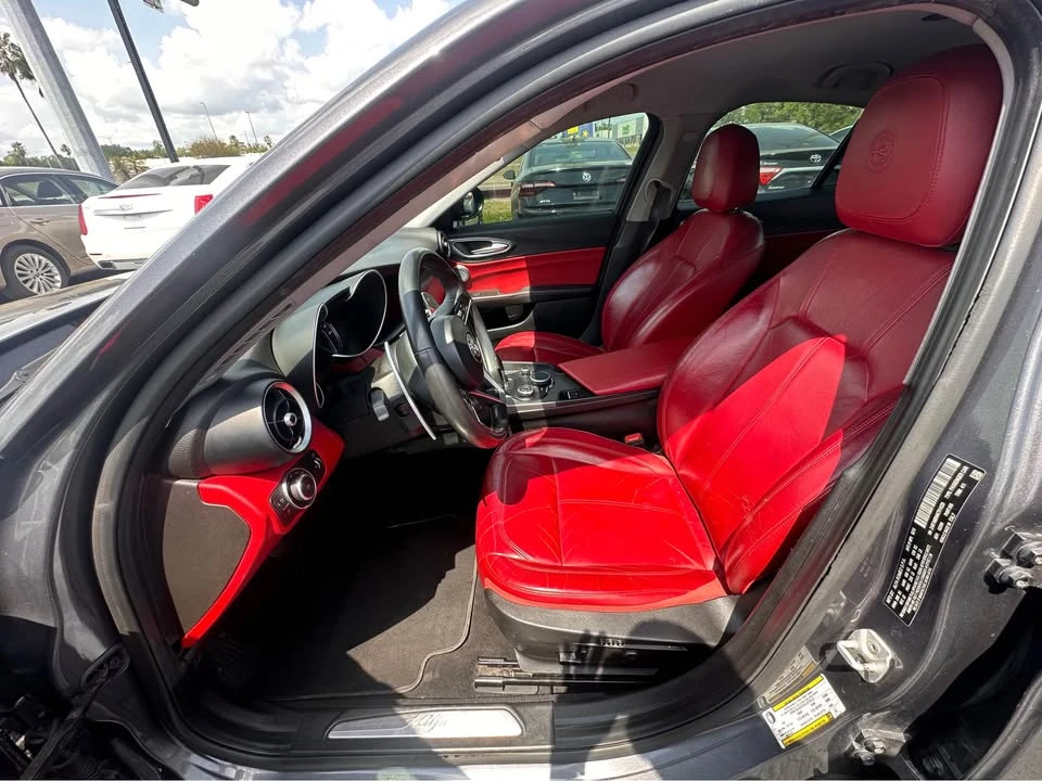 2019 Alfa Romeo Giulia - Image 9 of 12