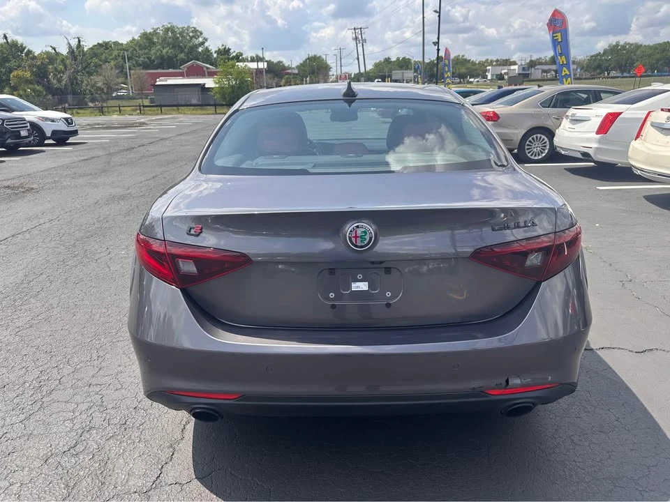 2019 Alfa Romeo Giulia - Image 4 of 12