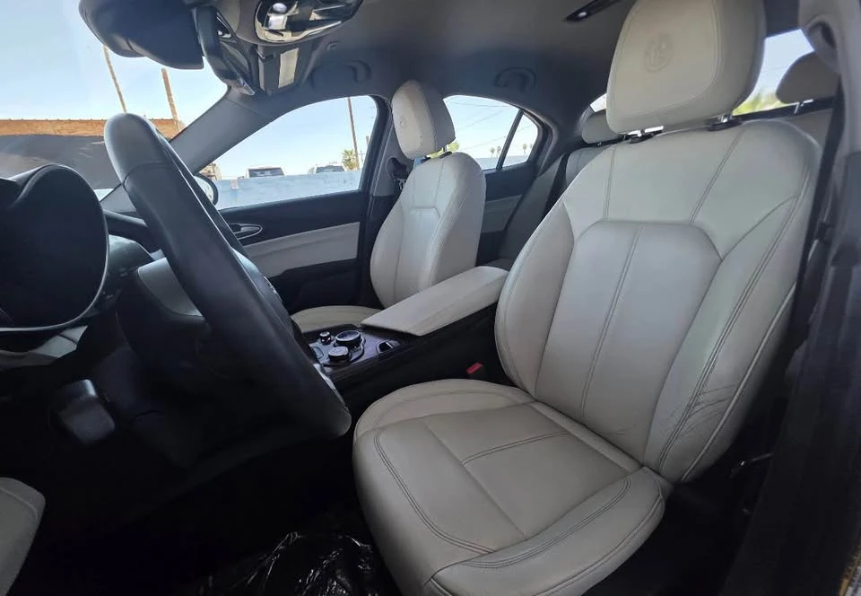 2019 Alfa Romeo Giulia - Image 4 of 5