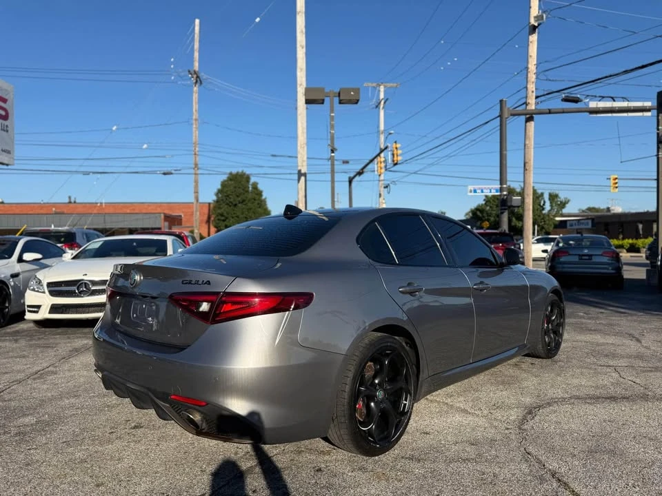 2019 Alfa Romeo Giulia - Image 3 of 16