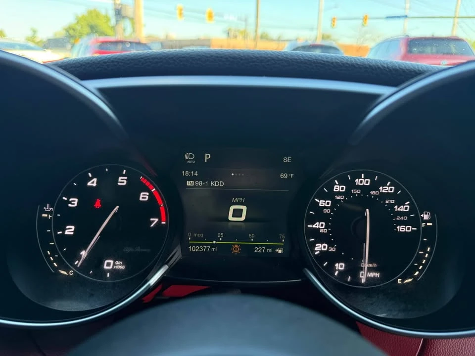 2019 Alfa Romeo Giulia - Image 16 of 16