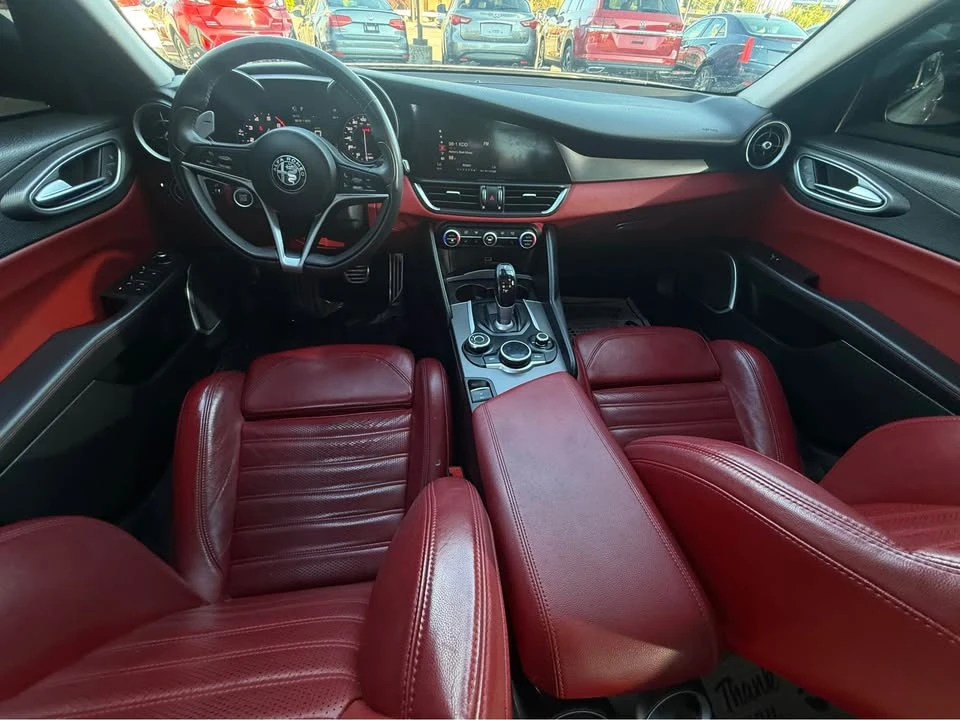 2019 Alfa Romeo Giulia - Image 12 of 16