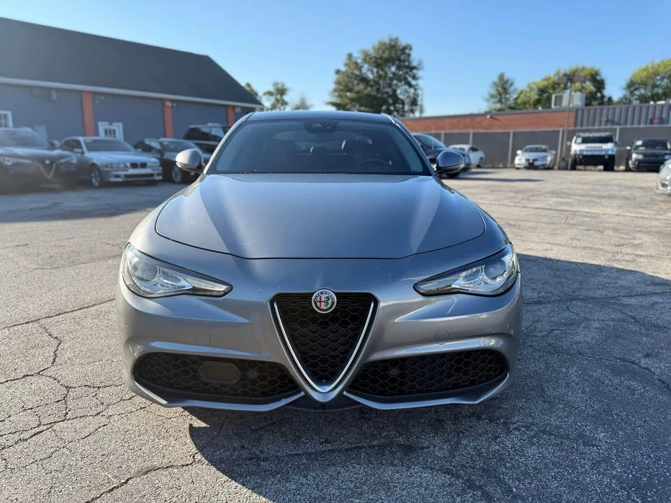 2019 Alfa Romeo Giulia - Image 8 of 16