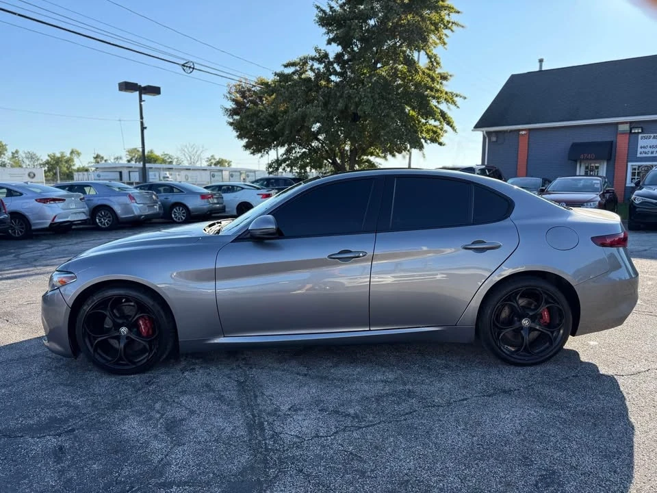 2019 Alfa Romeo Giulia - Image 6 of 16