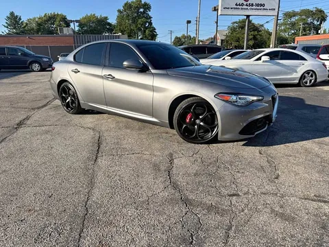 2019 Alfa Romeo Giulia Ti Sedan 4D