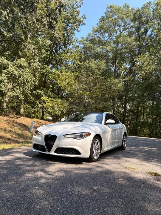 2019 Alfa Romeo Giulia - Image 3 of 17