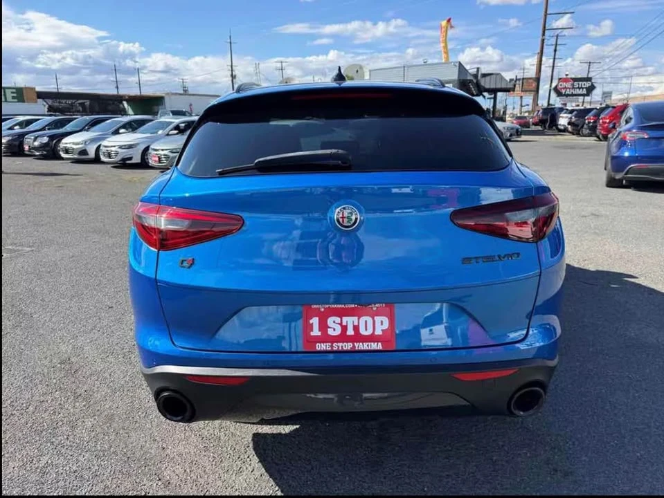 2019 Alfa Romeo Giulia - Image 4 of 13