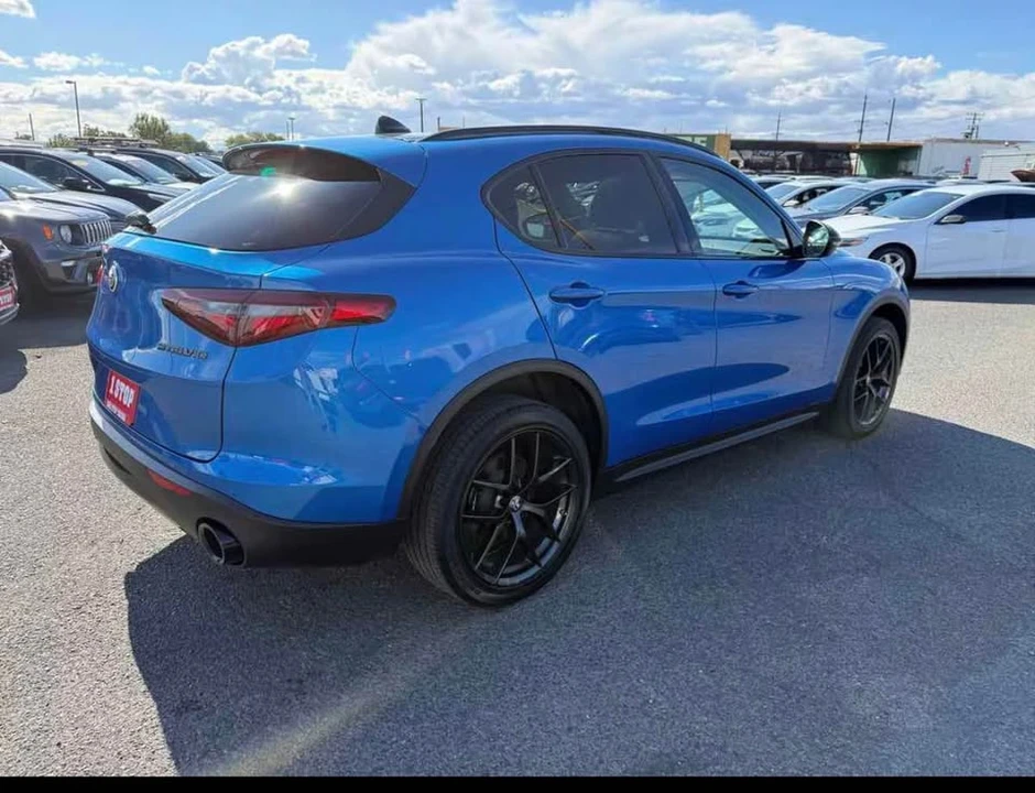 2019 Alfa Romeo Giulia - Image 5 of 13