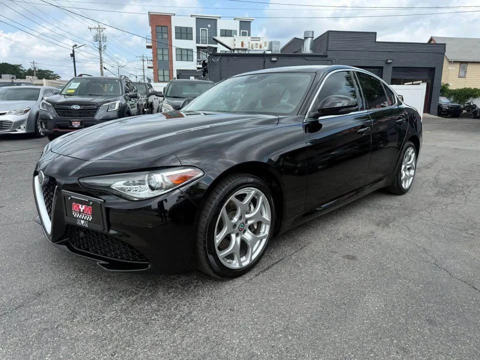 2019 Alfa Romeo Giulia - Image 3 of 16