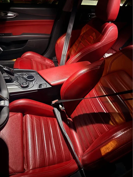 2019 Alfa Romeo Giulia - Image 3 of 5