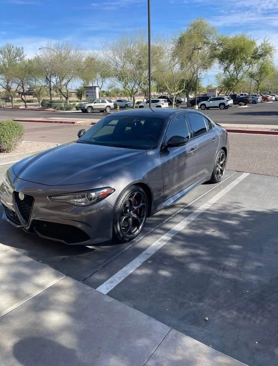 2019 Alfa Romeo Giulia - Image 5 of 5