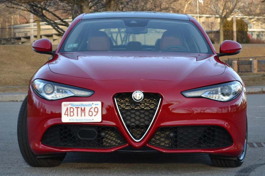 2019 Alfa Romeo Giulia - Image 2 of 6