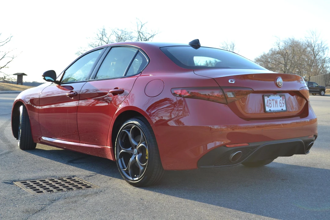 2019 Alfa Romeo Giulia - Image 4 of 6