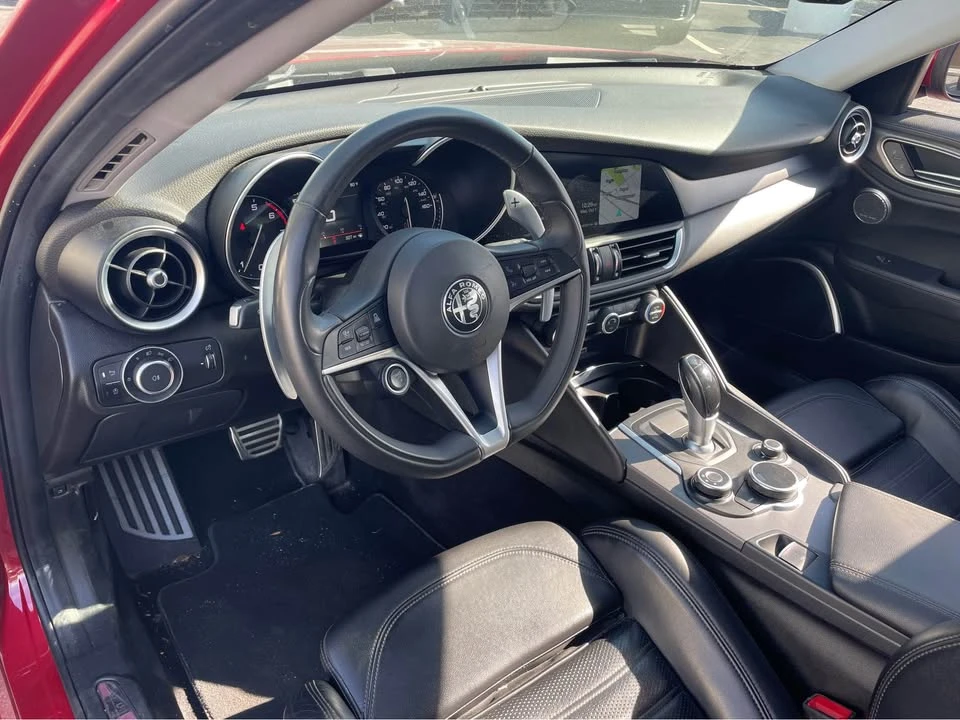 2019 Alfa Romeo Giulia - Image 7 of 20