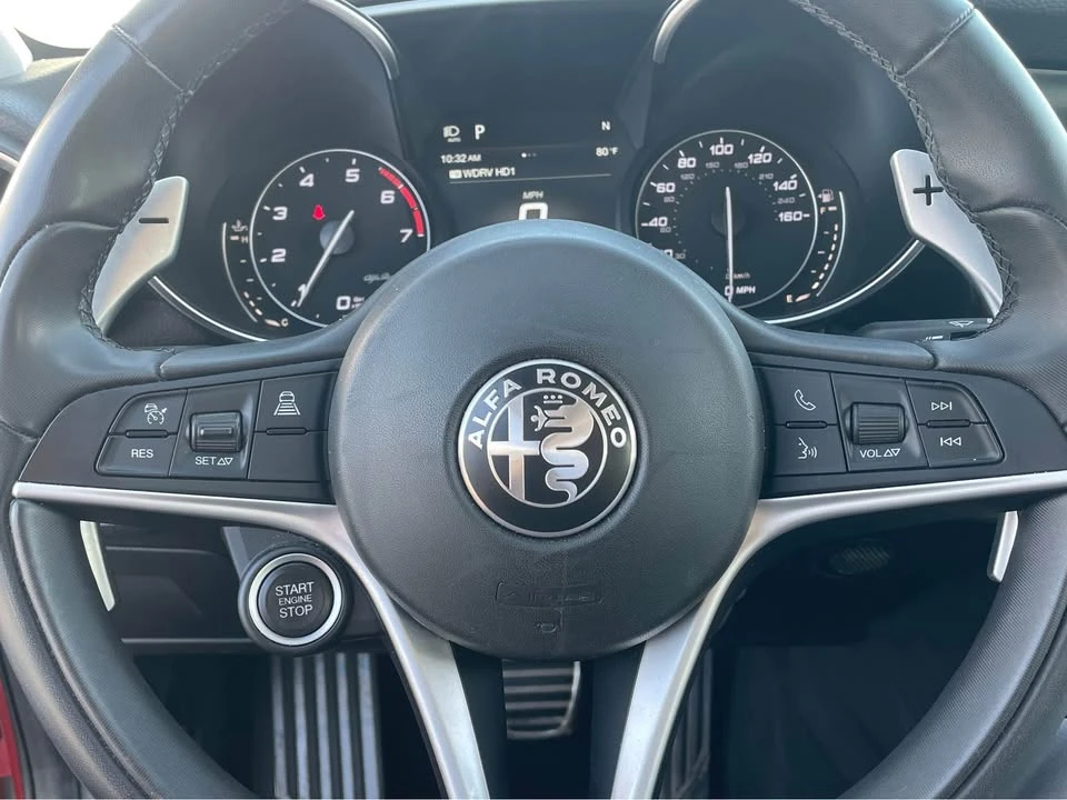 2019 Alfa Romeo Giulia - Image 11 of 20