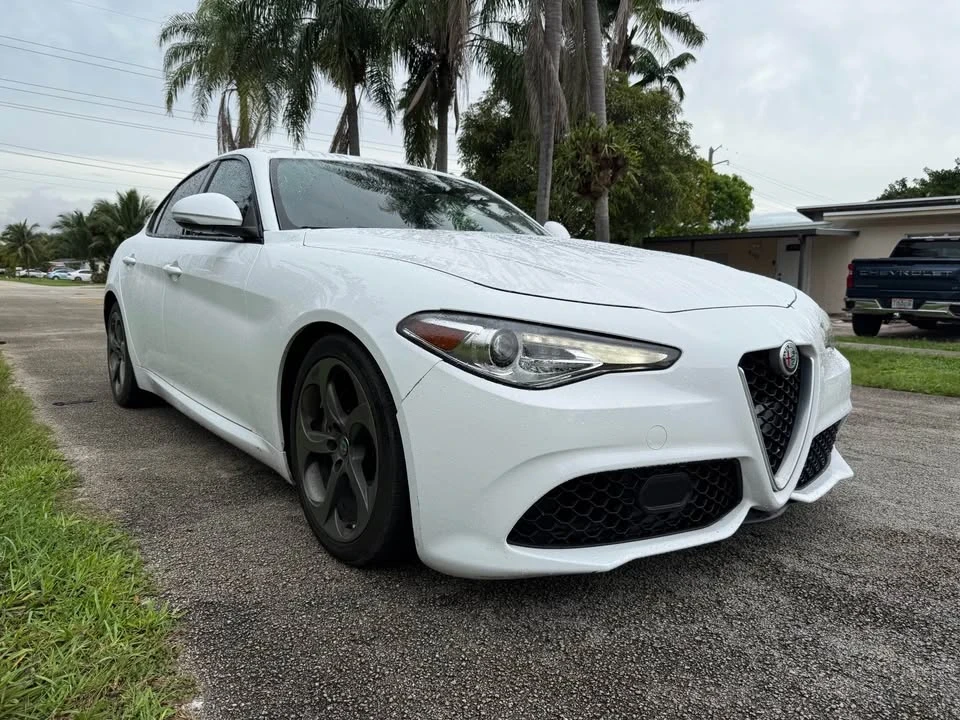 2019 Alfa Romeo Giulia - Image 2 of 9