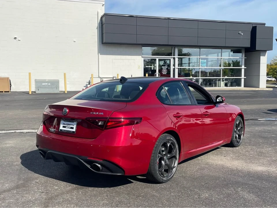 2019 Alfa Romeo Giulia - Image 4 of 20
