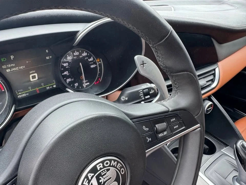 2019 Alfa Romeo Giulia - Image 18 of 20