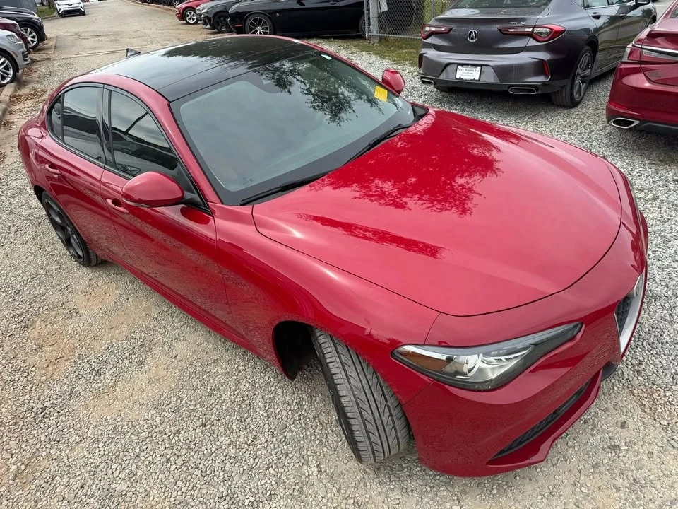 2019 Alfa Romeo Giulia - Image 7 of 20