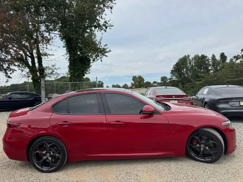 2019 Alfa Romeo Giulia - Image 6 of 20